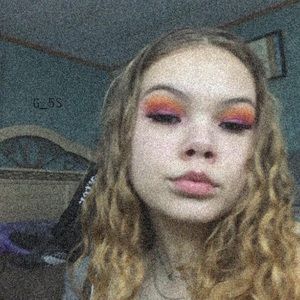 Meet your Posher, Kiya